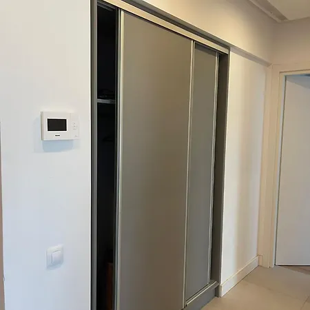 Onix Park Complex Elegant Apartment With Parking & Self Check In Bucharest Exterior photo
